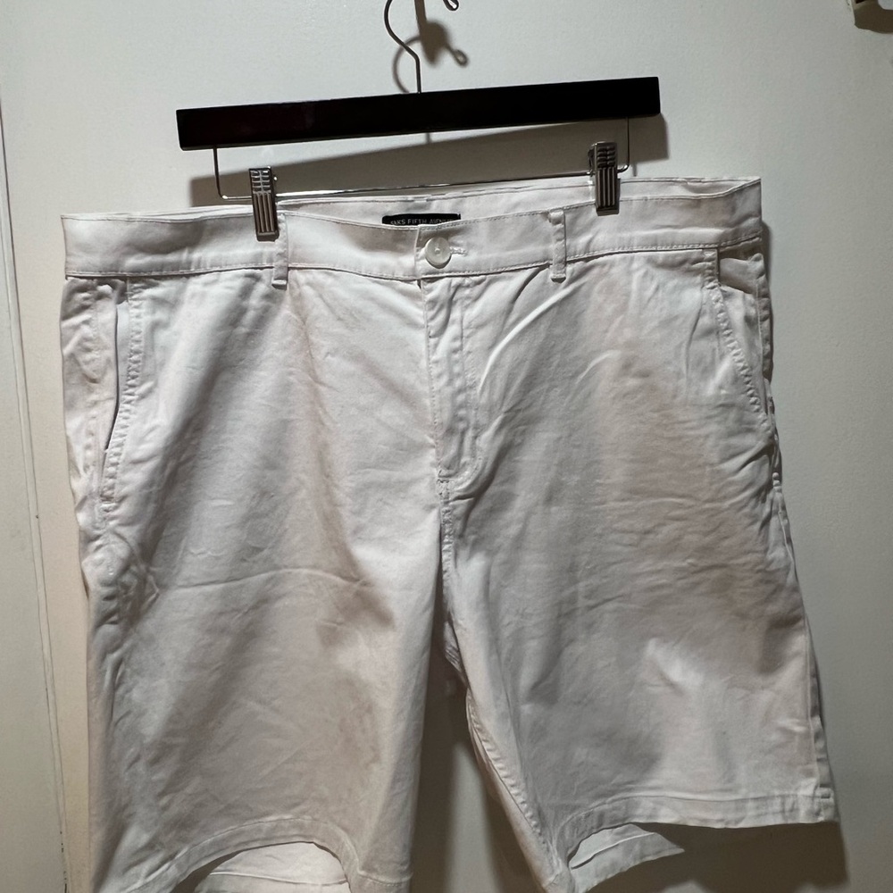 Saks Fifth Avenue Crisp White Men's Flat Front Shorts